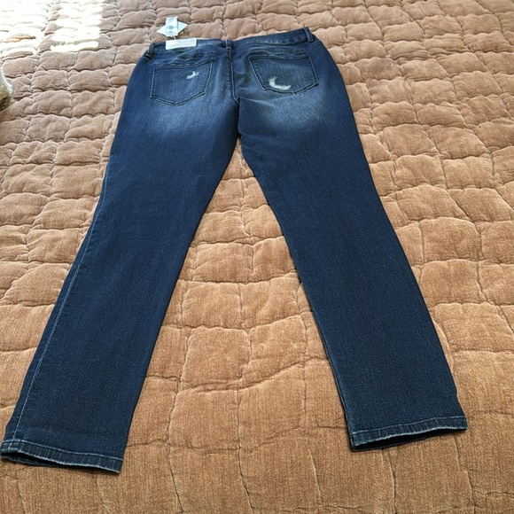 Chico’s Platinum Jegging Size 0 with rhinestones and pearls - Picture 5 of 5